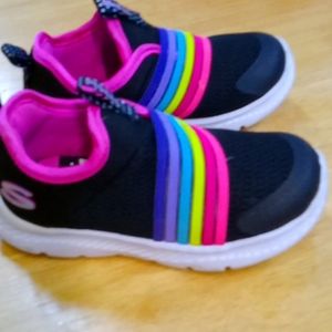 Size 8 girls toddler Skechers